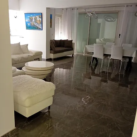 Villa Iris *
